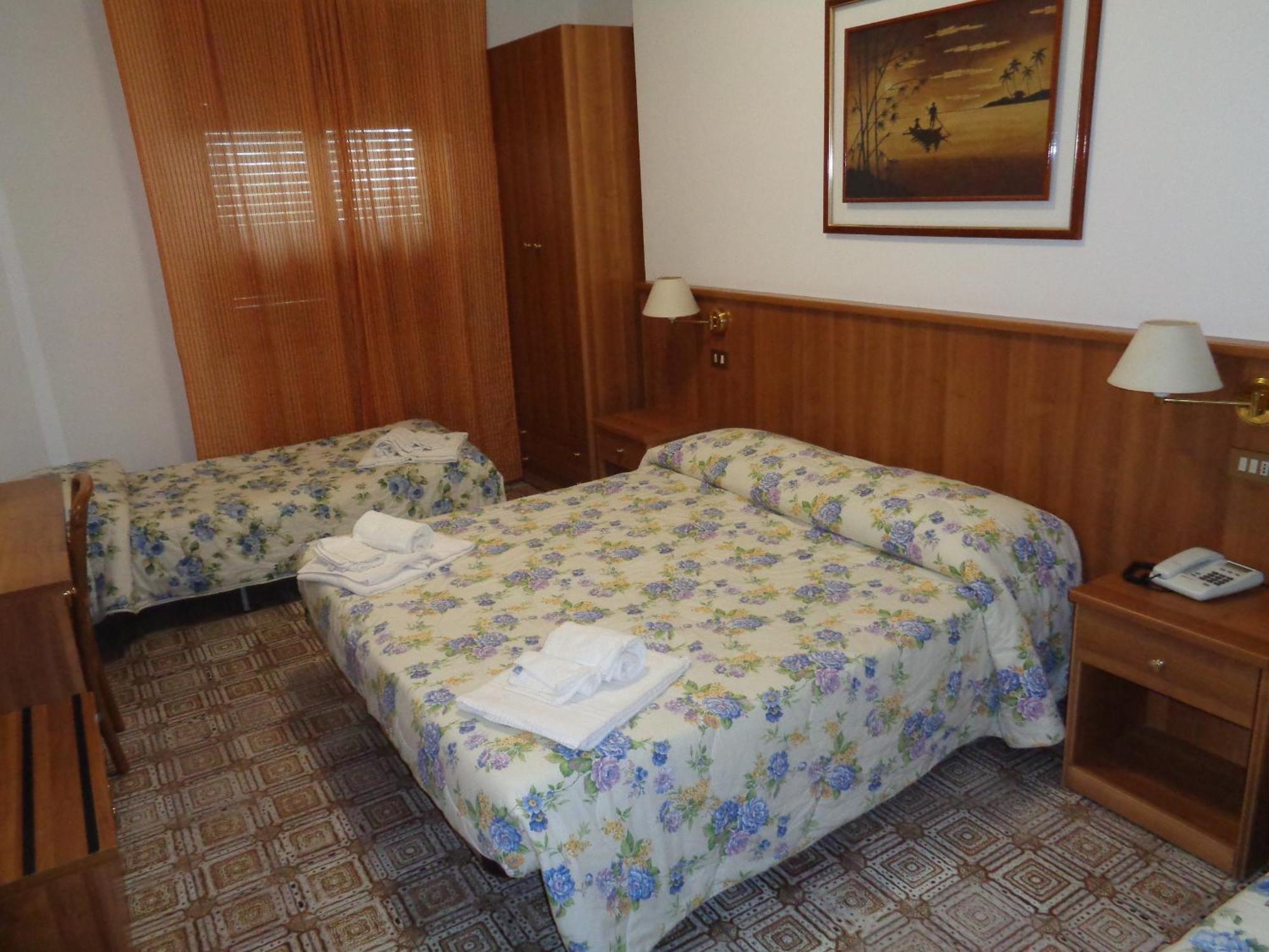 Hotel Rosati Chiusi Zewnętrze zdjęcie