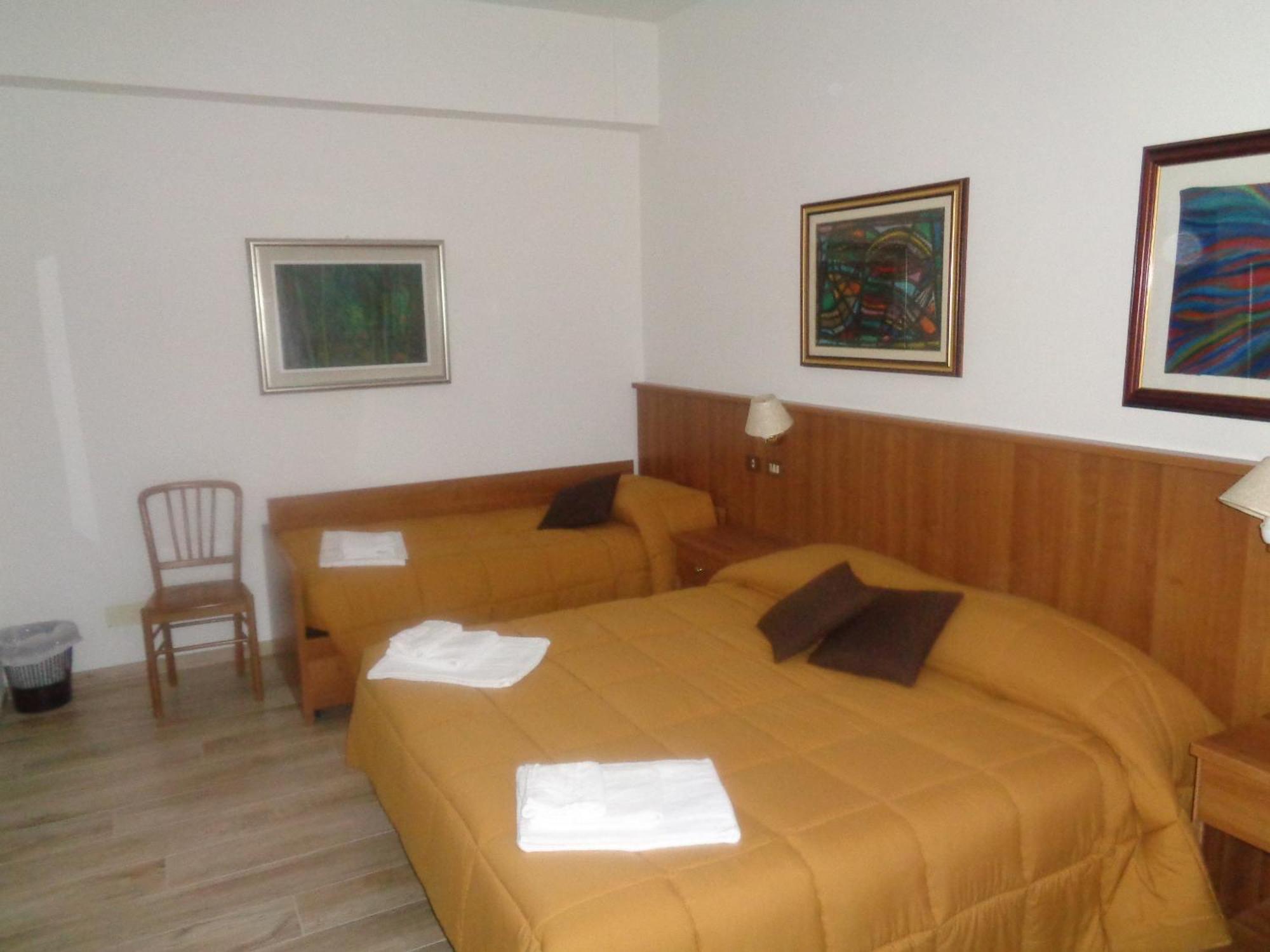 Hotel Rosati Chiusi Zewnętrze zdjęcie
